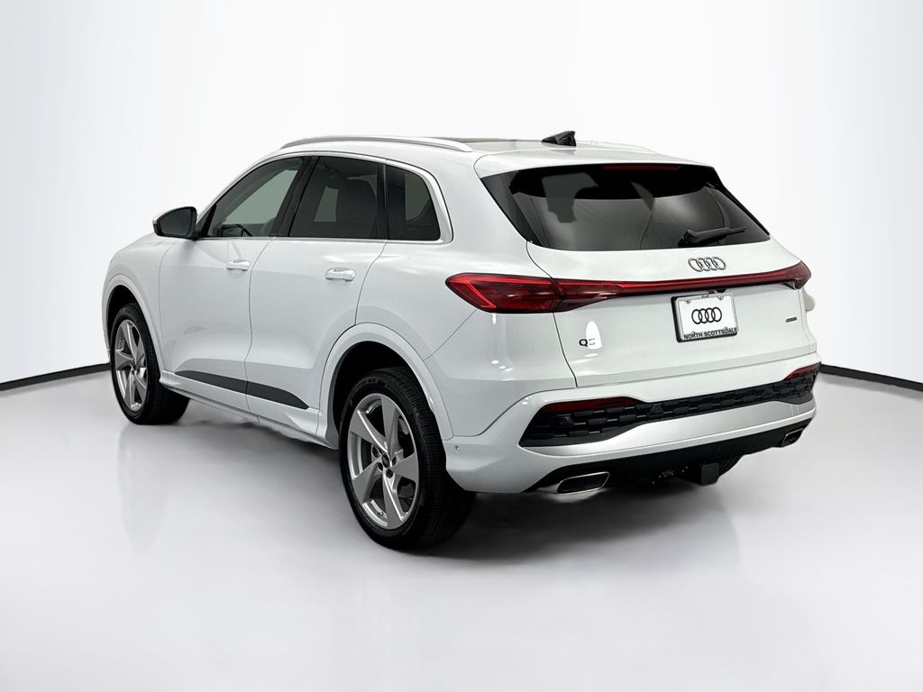 Thumbnail: 2025 Audi Q5 - 7