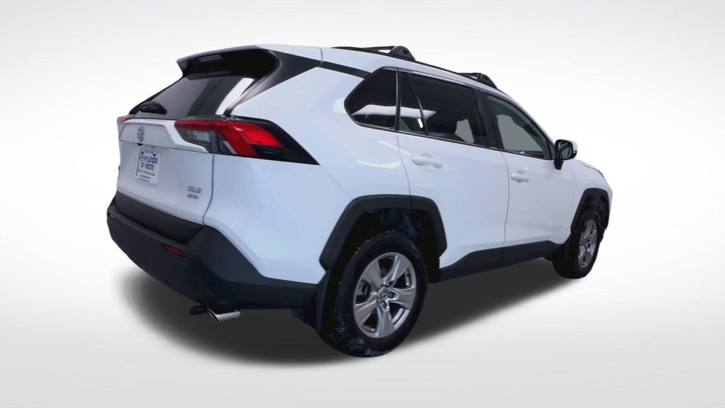 2023 Toyota RAV4 XLE - Photo 21