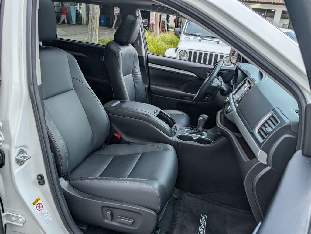 used 2018 Toyota Highlander car, priced at $25,988