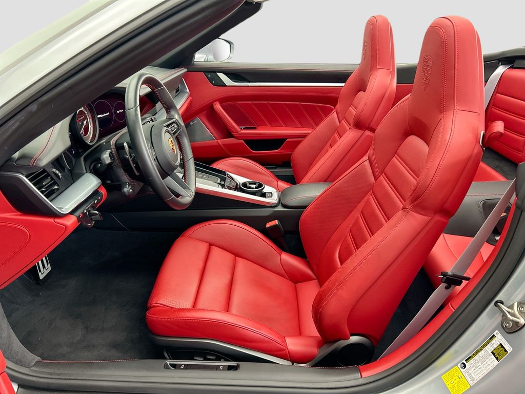 Thumbnail: 2022 Porsche 911 - 5