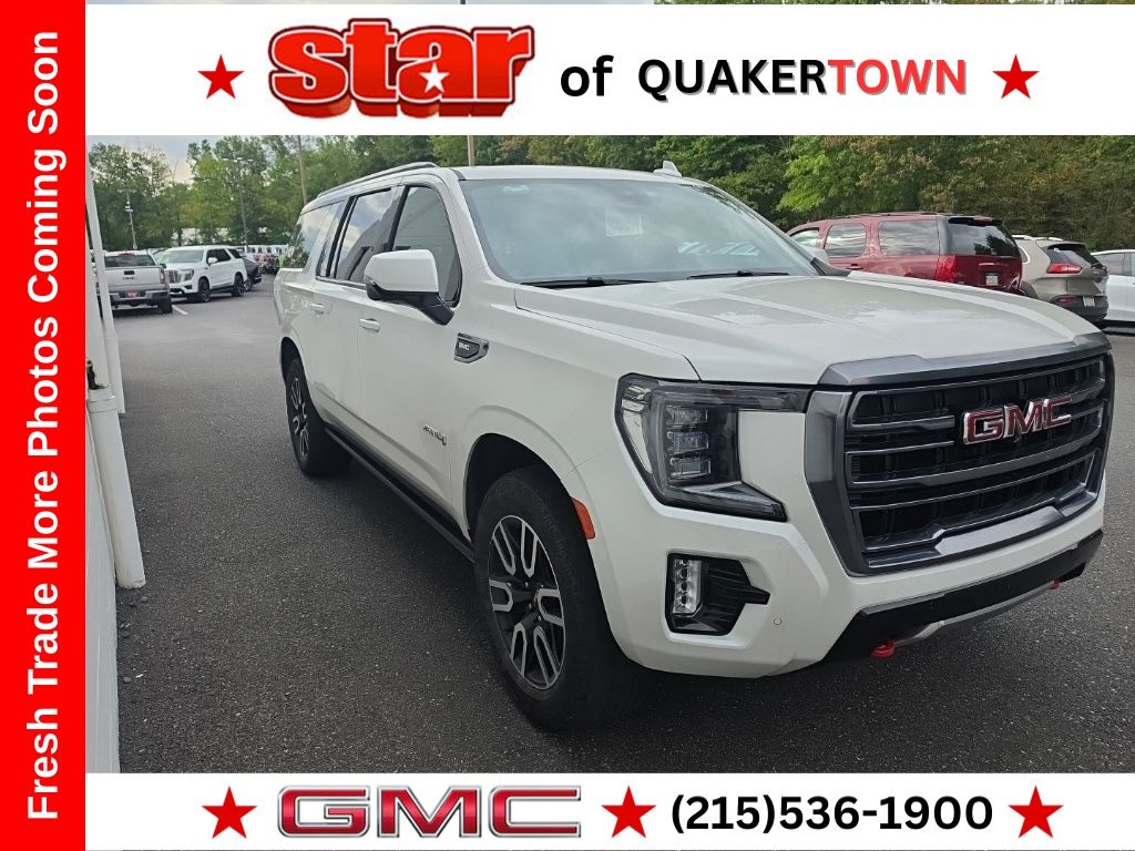 White Frost Tricoat 2023 GMC Yukon XL SUV / Crossover Four-Wheel Drive