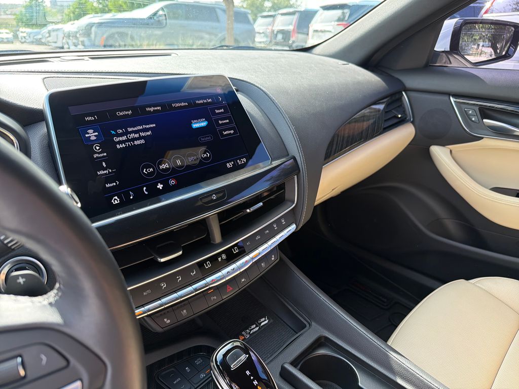 Used 2022 White Cadillac Premium Luxury image 27