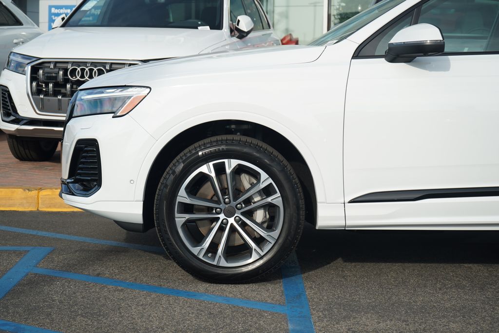 Thumbnail: 2026 Audi Q7 - 2