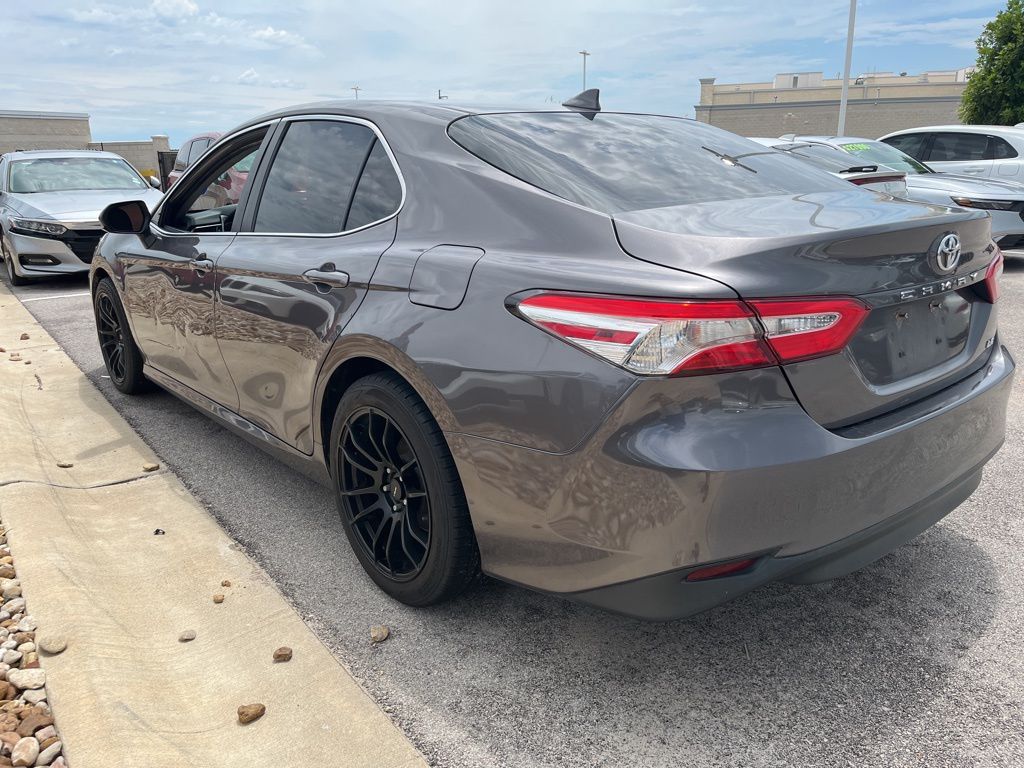 Thumbnail: 2019 Toyota Camry - 4