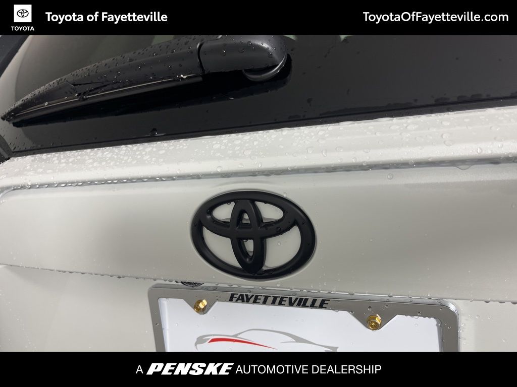 Thumbnail: 2025 Toyota RAV4 - 17