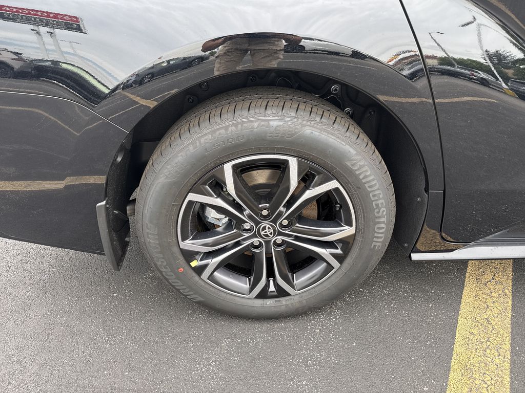 New 2026 Toyota Sienna Van