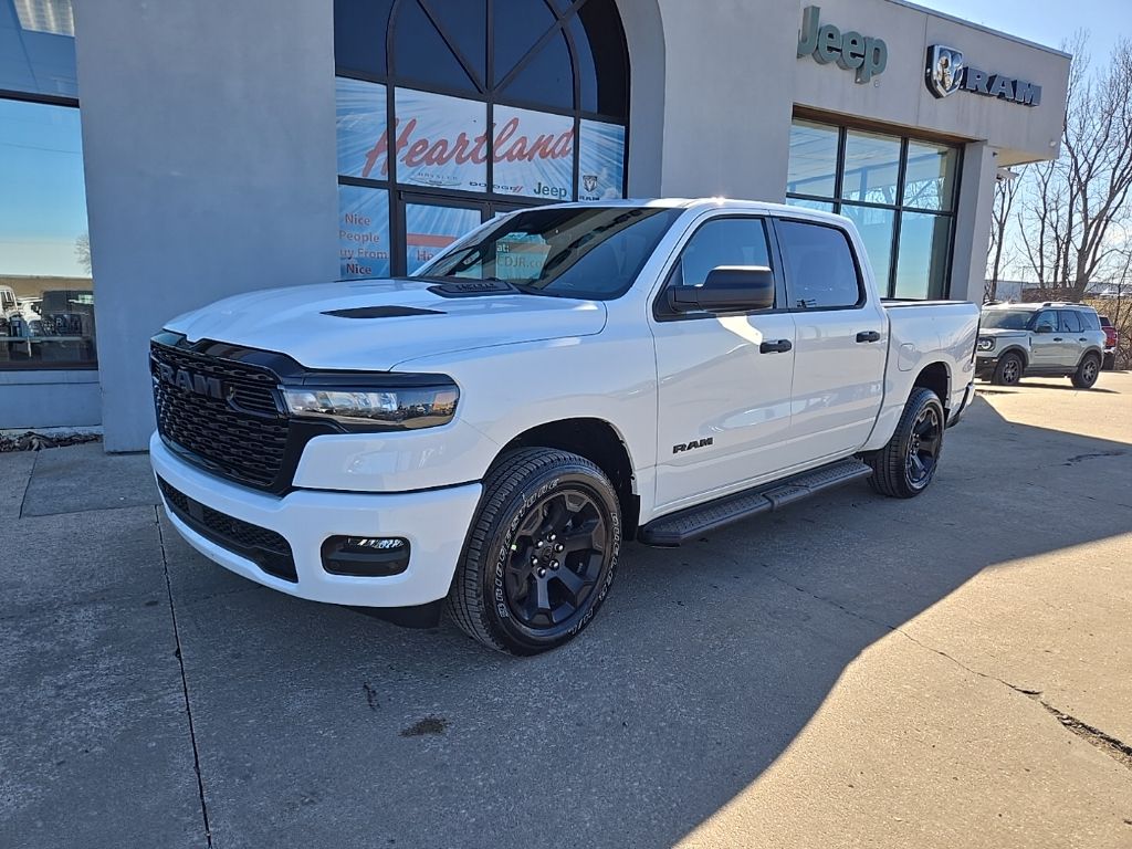 2026 RAM 1500 Express Crew Cab 4WD