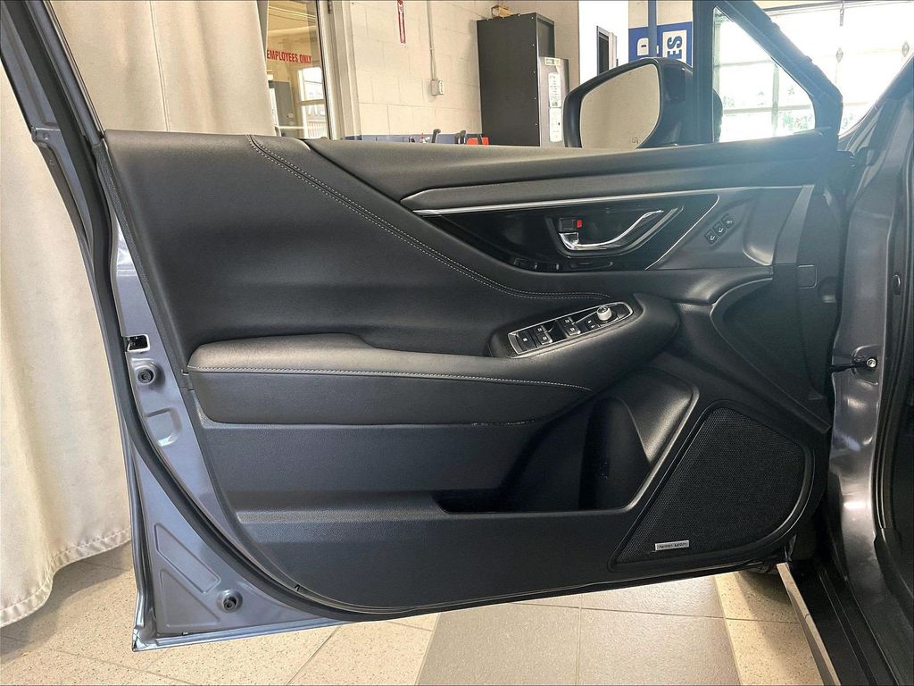 2024 Subaru Legacy — photo 9