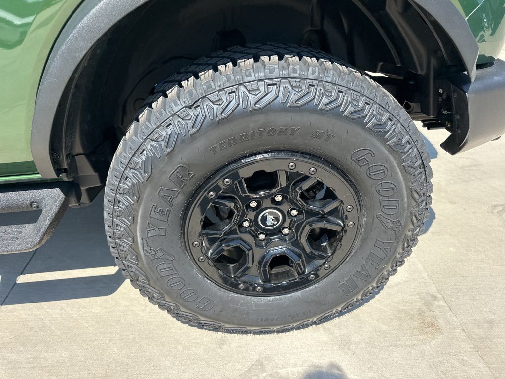 2023 Eruption Green Metallic Ford Bronco Wildtrak 4X4 SUV