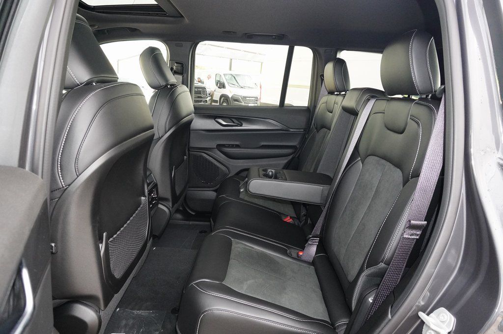 New Car 2025 Jeep Grand Cherokee  Altitude X For Sale Under $40,000 In Weatherford, Texas