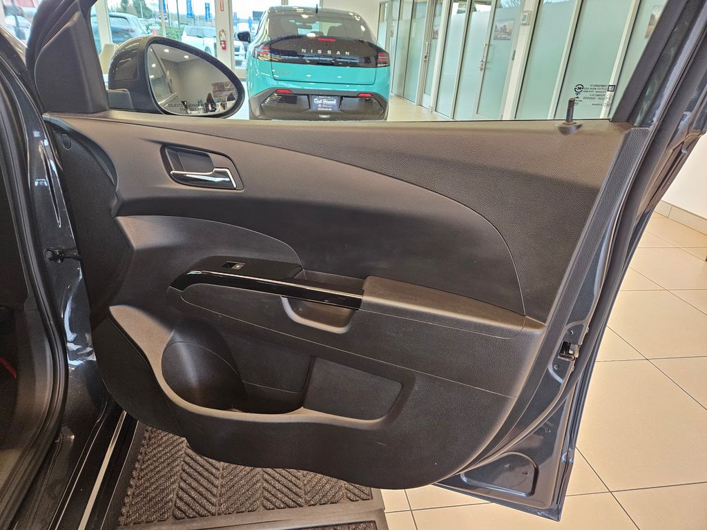 2020 Chevrolet Sonic LT