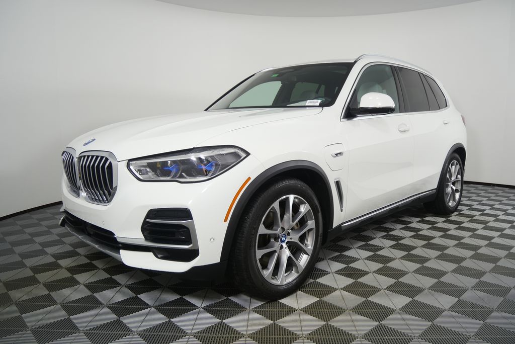 Thumbnail: 2023 BMW X5 - 8