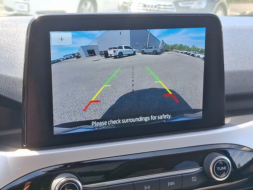 2020 Ford Escape SE 19
