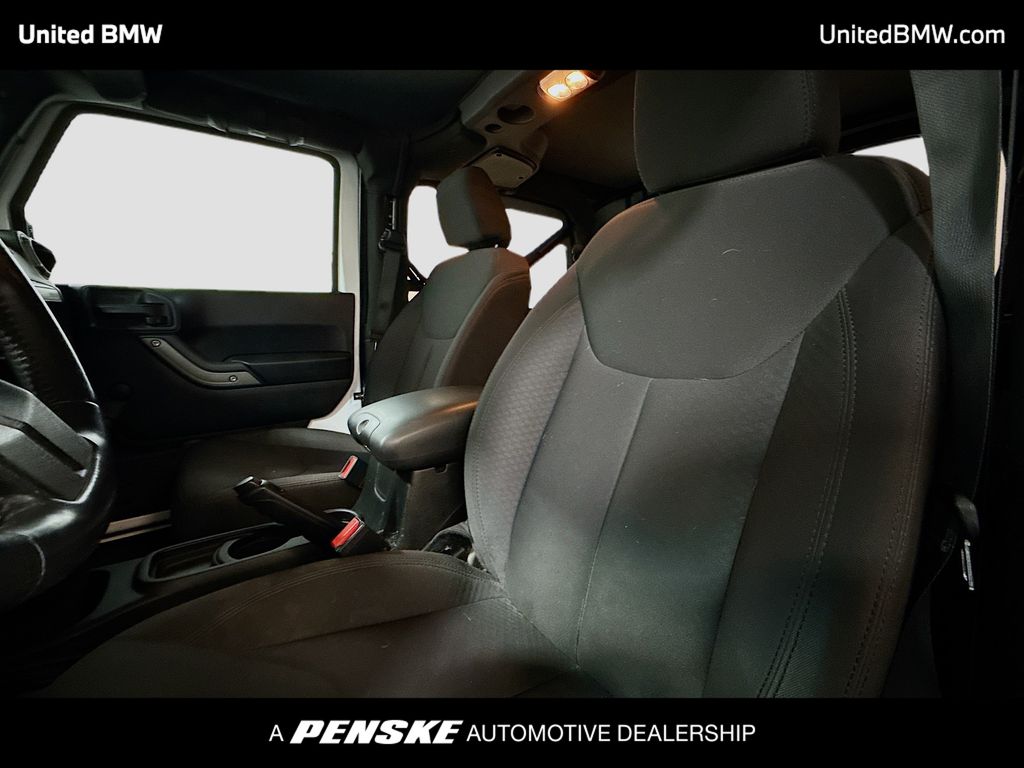 Thumbnail: 2017 Jeep Wrangler - 5