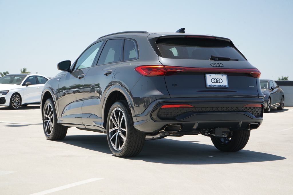 Thumbnail: 2026 Audi Q5 - 3