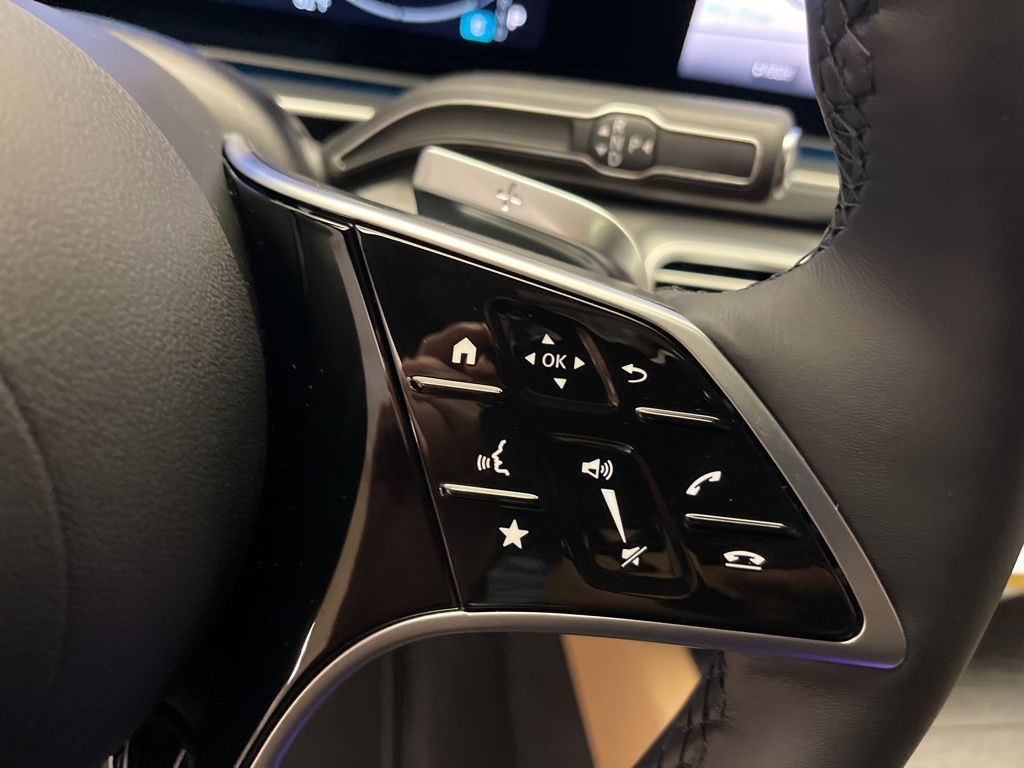 Thumbnail: 2026 Mercedes-Benz GLE - 16