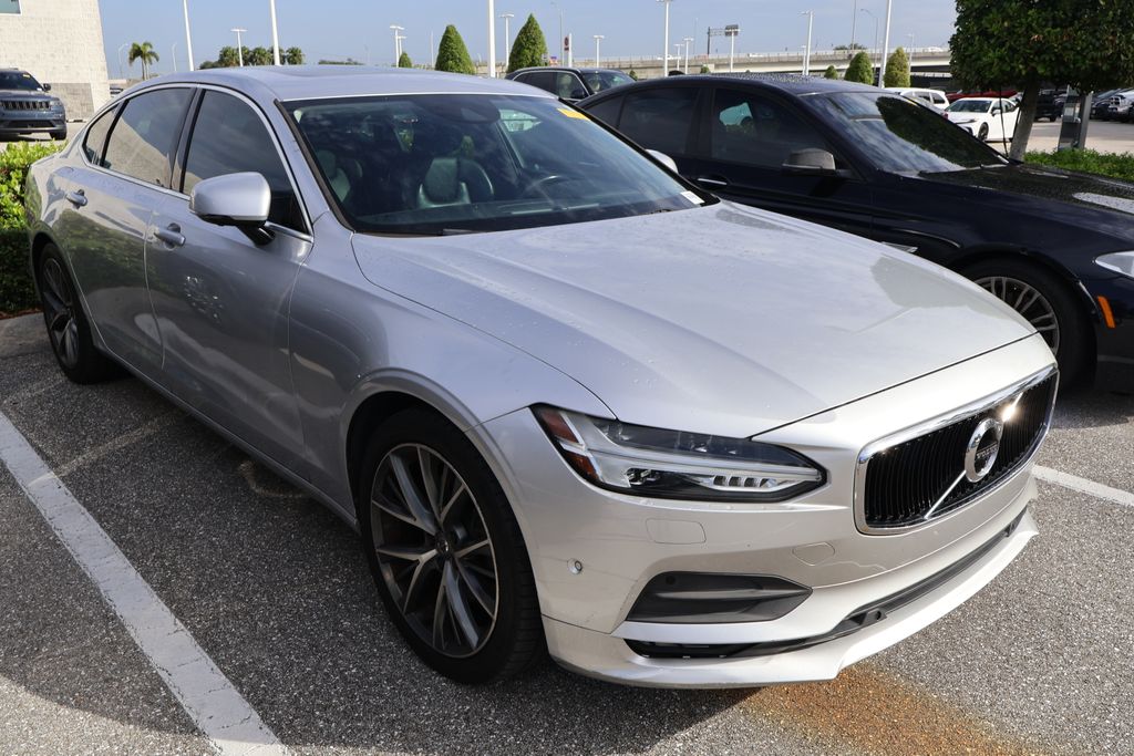 Thumbnail: 2018 Volvo S90 - 6