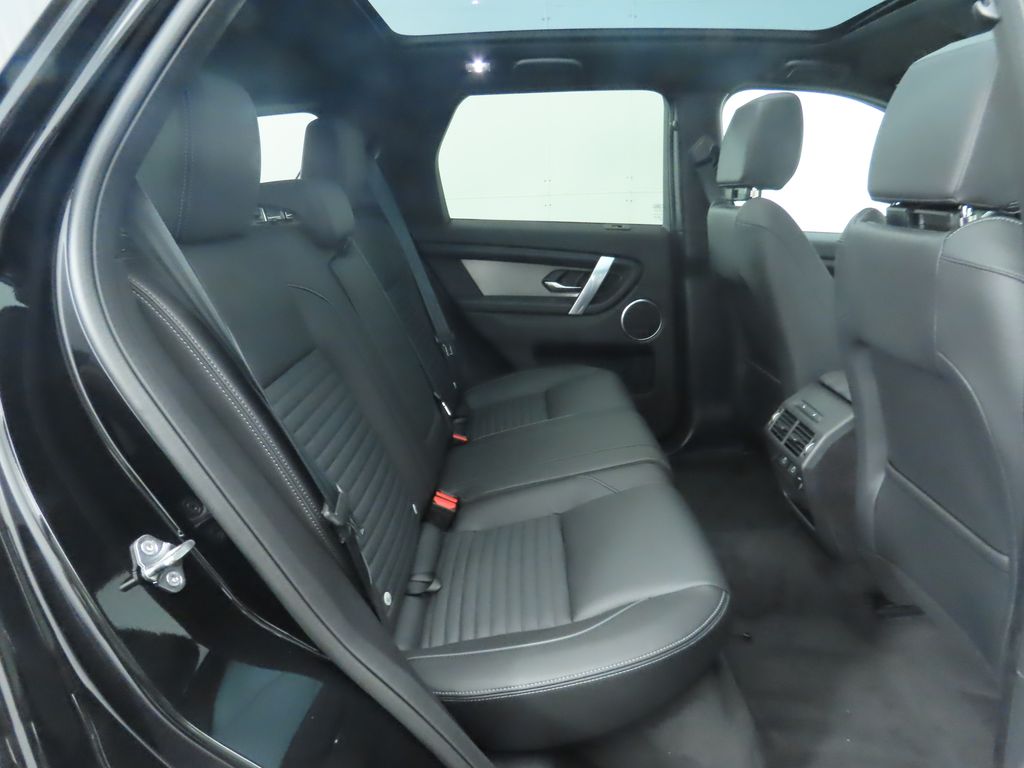 Thumbnail: 2024 Land Rover Discovery Sport - 24