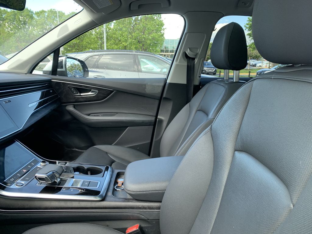 Thumbnail: 2023 Audi Q7 - 5