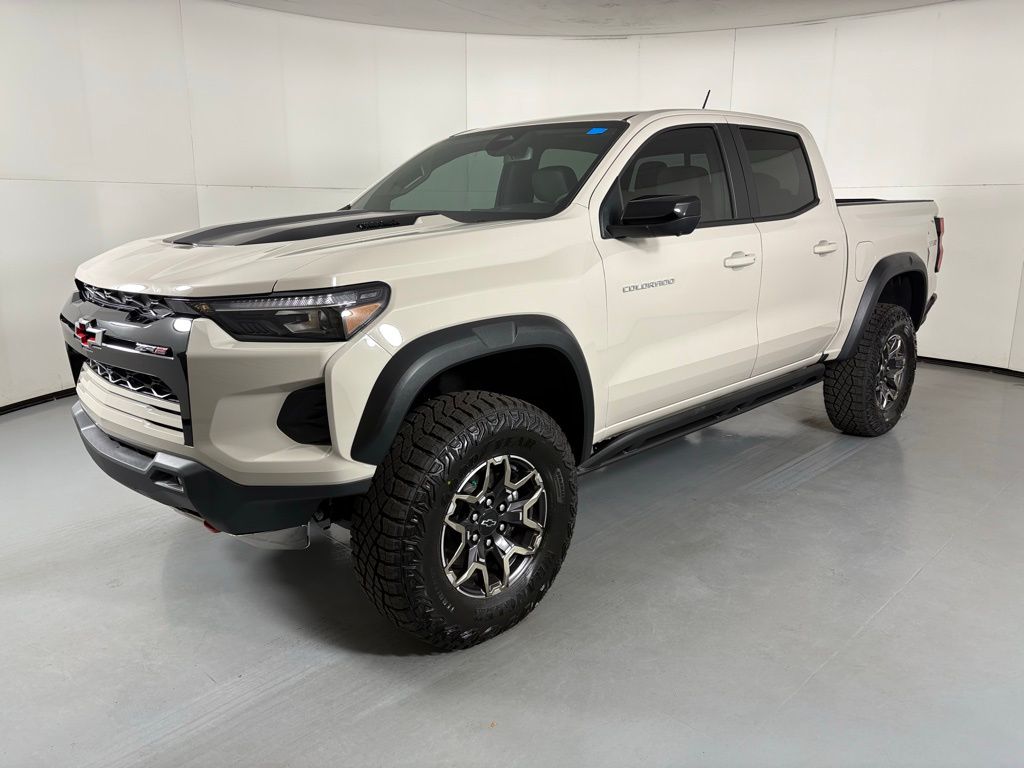 View vehicle photo 5