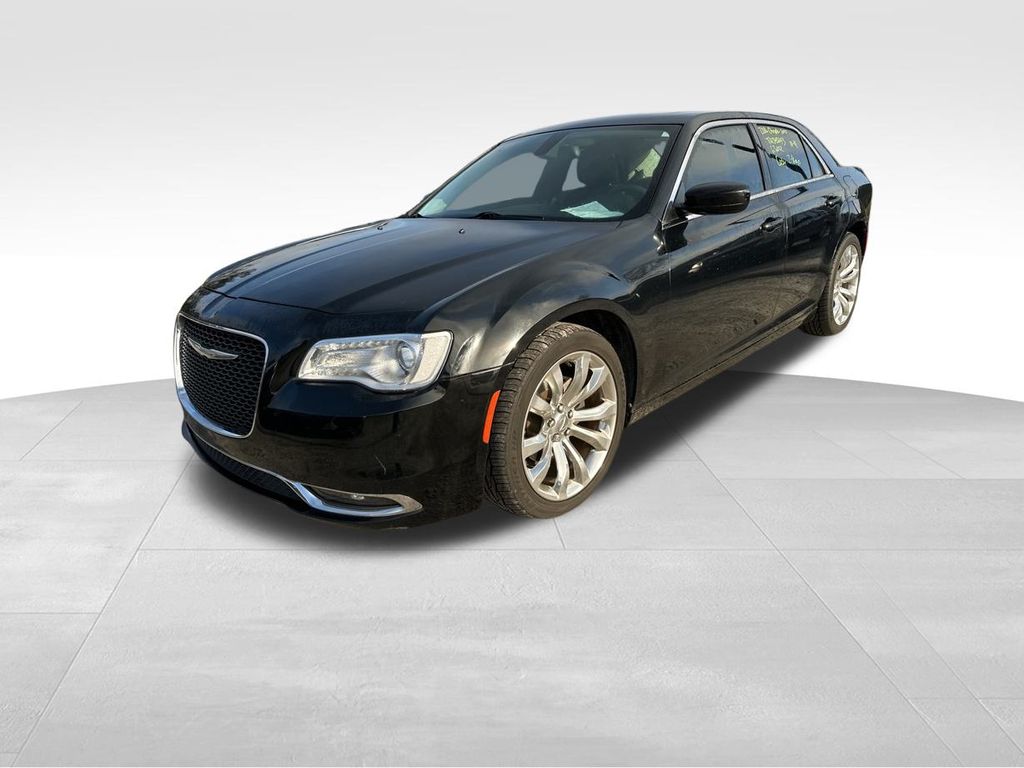 2016 Chrysler 300 Limited 5