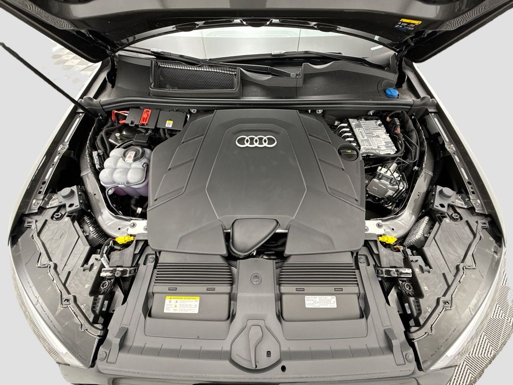 Thumbnail: 2026 Audi Q7 - 30