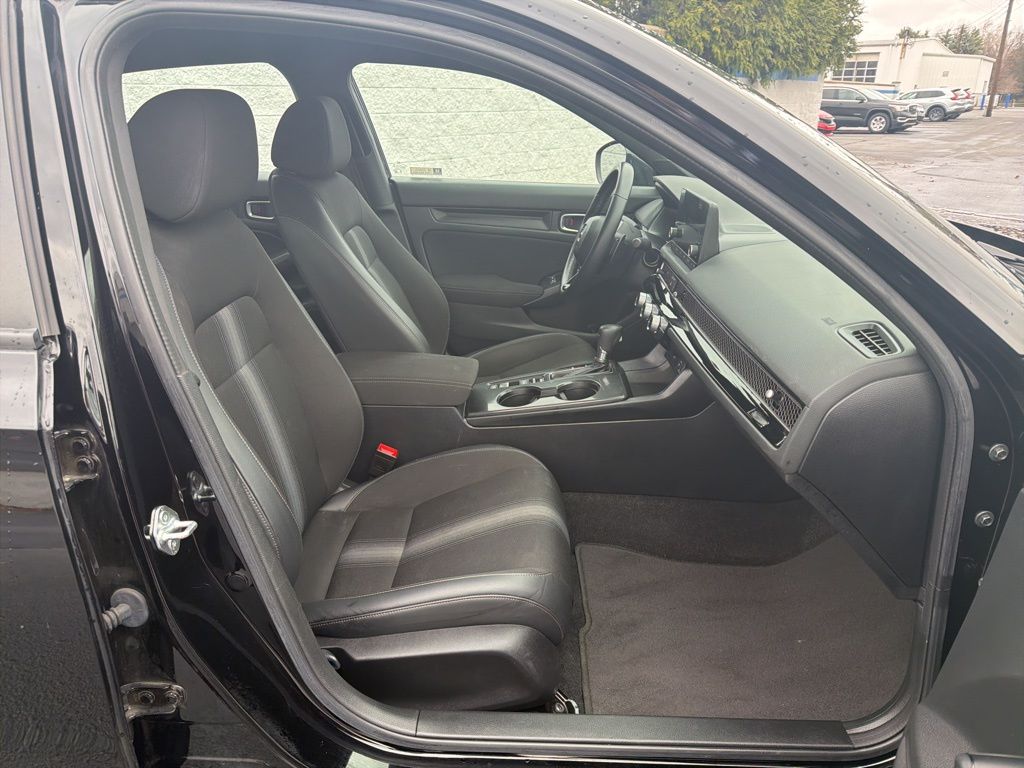 Thumbnail: 2023 Honda Civic - 24