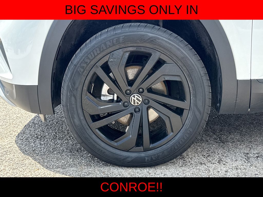 2022 Volkswagen Atlas 3.6L V6 SE w/Technology White at South Houston Nissan