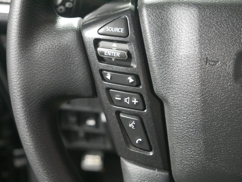2022 Nissan Frontier SV 19