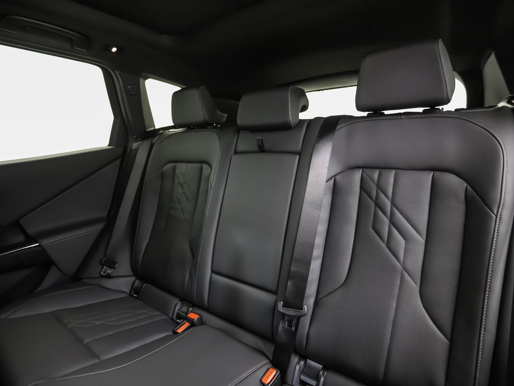 Thumbnail: 2026 BMW X3 - 23