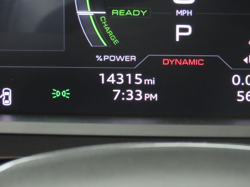 Thumbnail: 2024 Audi Q8 e-tron - 13