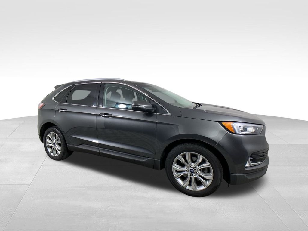 2020 Ford Edge Titanium 8