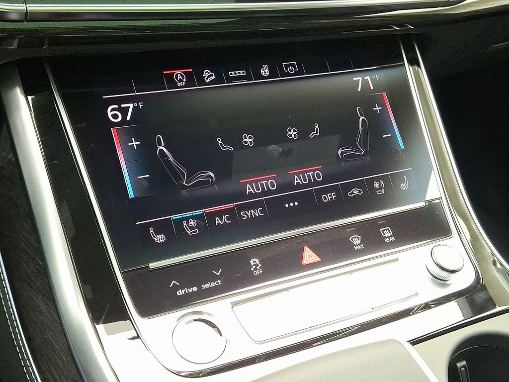 Thumbnail: 2026 Audi Q8 - 11