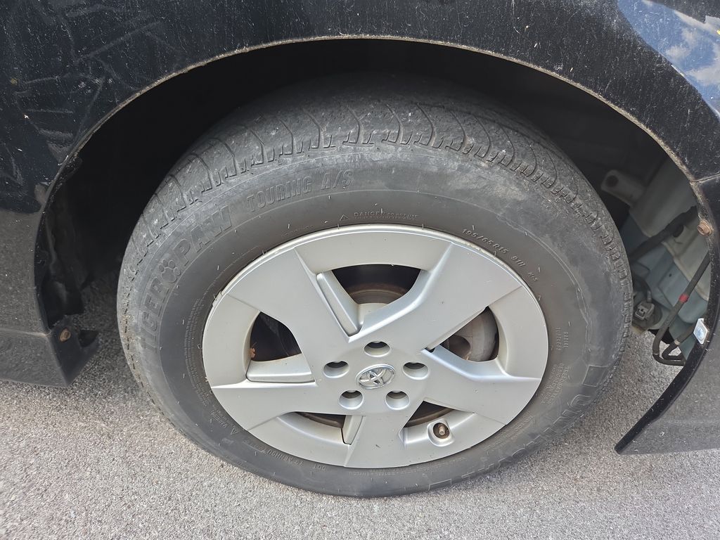 View vehicle photo 2