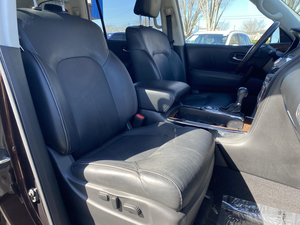 2017 INFINITI QX80 Base 14