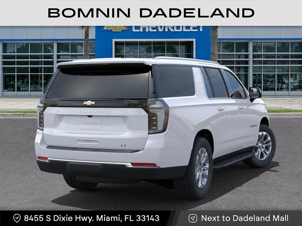 2025 Chevrolet Suburban LT photo