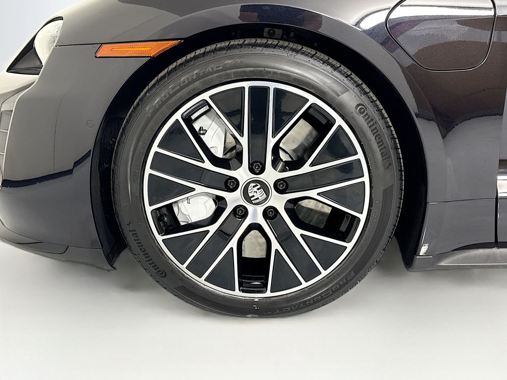 Thumbnail: 2020 Porsche Taycan - 31