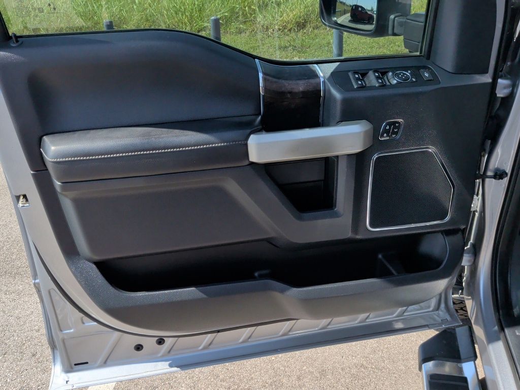 2022 Ford F-350SD Lariat - 10