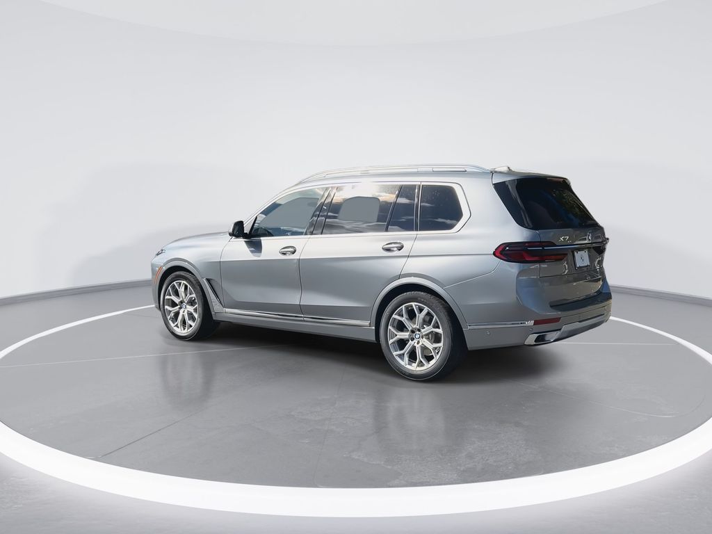 2025 BMW X7 xDrive40i 6