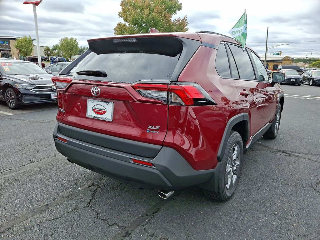Thumbnail: 2025 Toyota RAV4 - 6