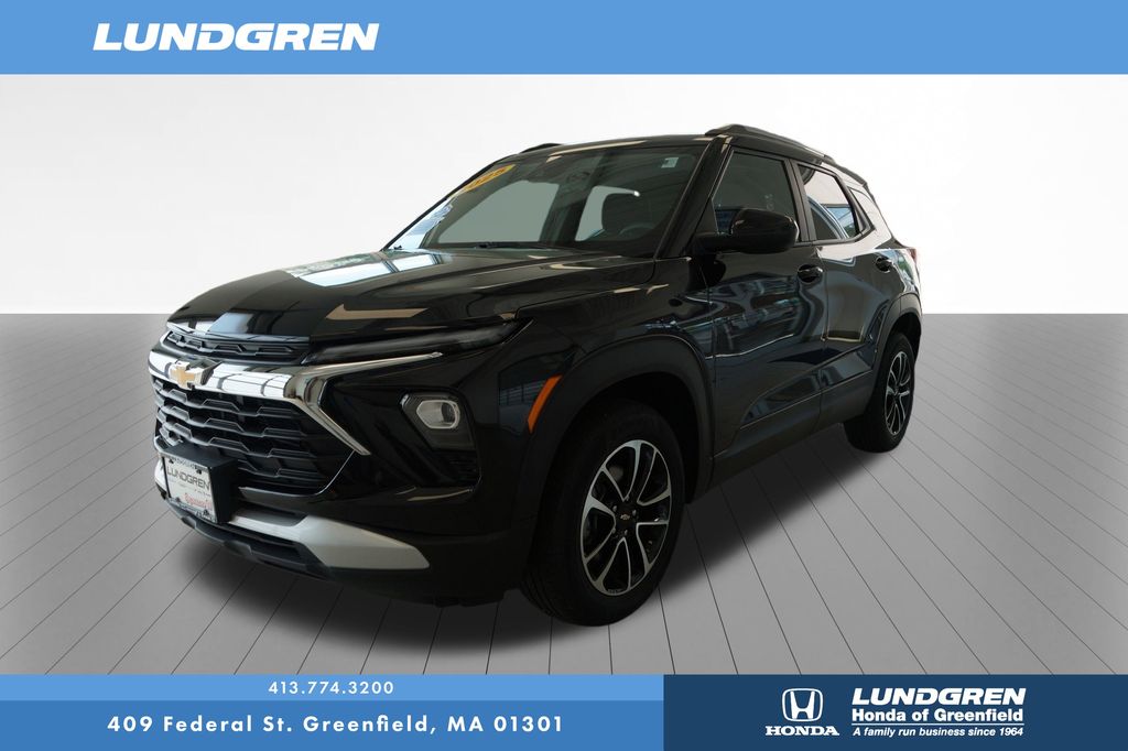 Used 2025 Chevrolet TrailBlazer SUV