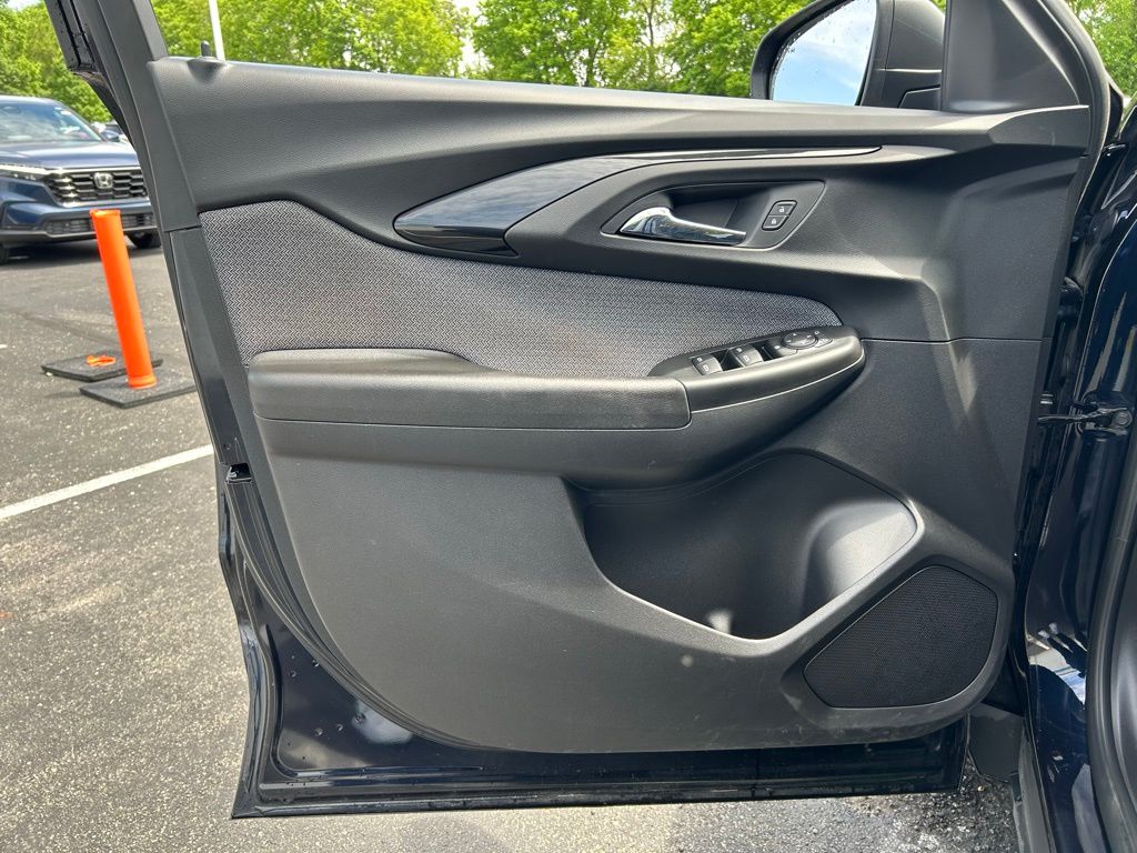 2021 Chevrolet TrailBlazer LS 16