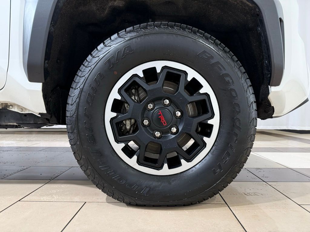 Thumbnail: 2025 Toyota Tacoma - 10