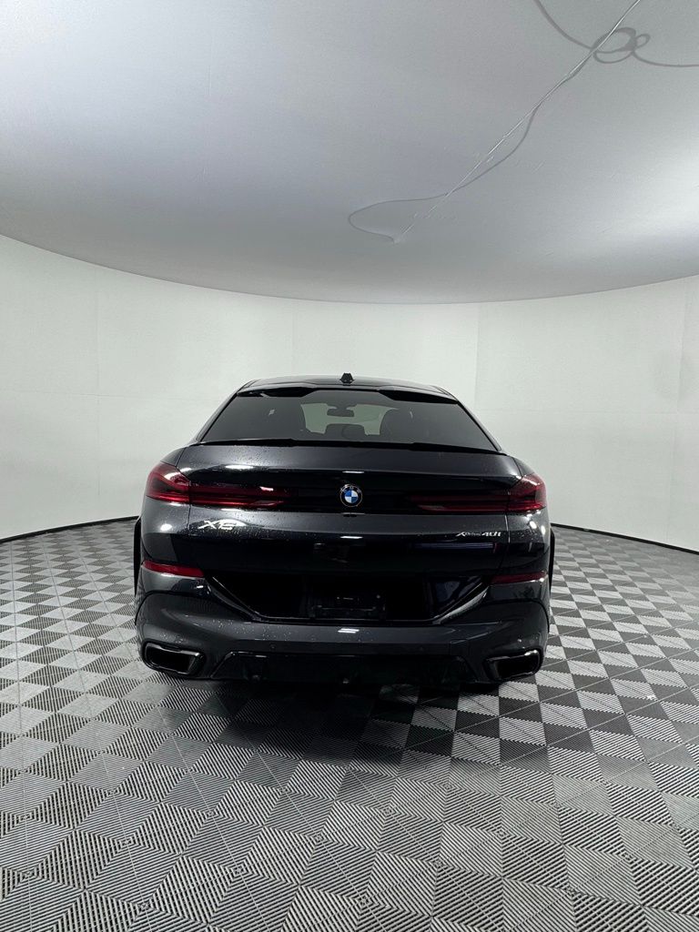 Thumbnail: 2024 BMW X6 - 6