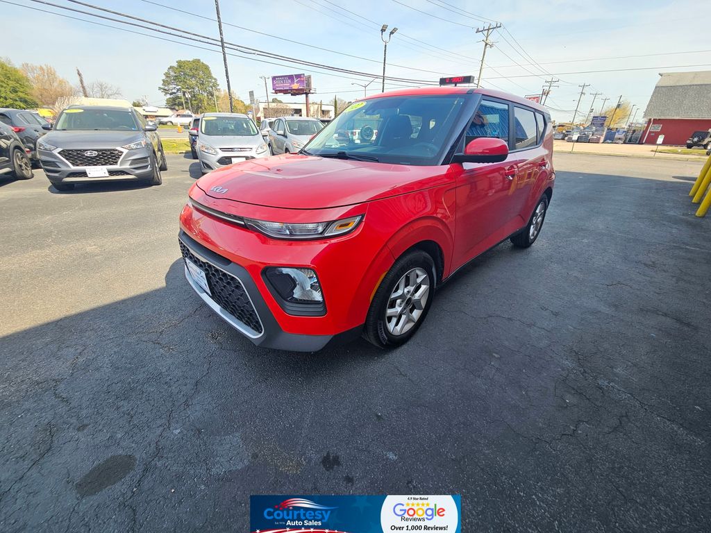 2022 Kia Soul LX FWD