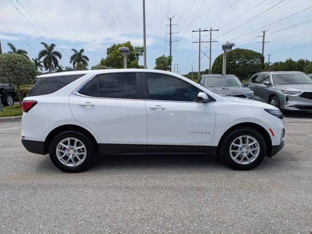 Used 2024 Summit White Chevrolet LT image 4