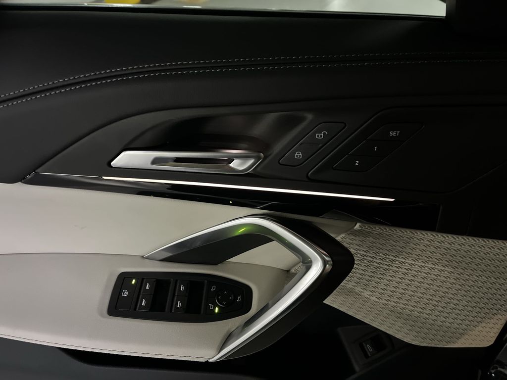 Thumbnail: 2026 BMW X1 - 13