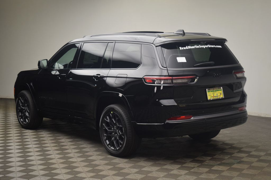 new 2026 Jeep Grand Cherokee L car, priced at $62,018