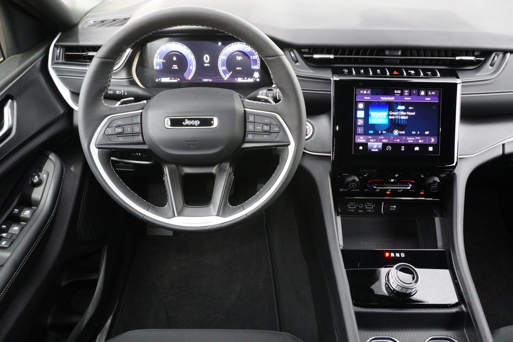 Used Car 2025 Jeep Grand Cherokee  Laredo X For Sale Under $35,000 In Weatherford, Texas