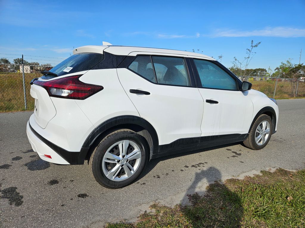 2021 Nissan Kicks S 5